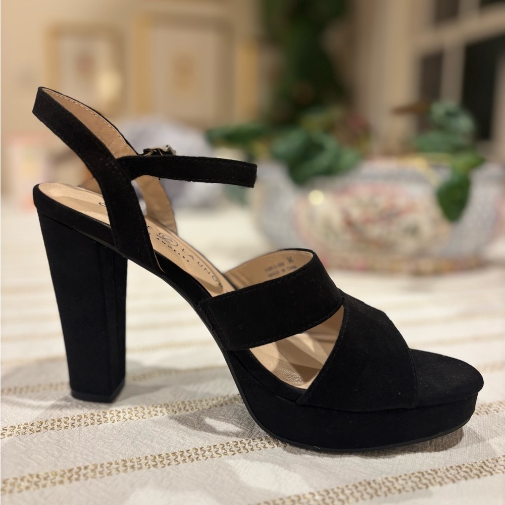 Chinese Laundry Los Angeles Black Strappy Platform Heels size 9 suede finish - Picture 1 of 6